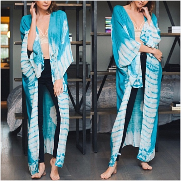 Accessories - Stunning Boho Tie Dye Kimono Cardi Coverup OS sold